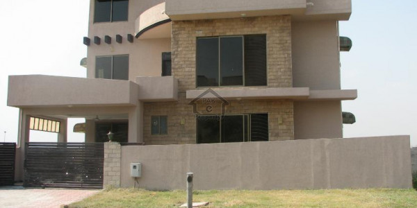 500 Sq Yard Fully Renovated Bungalow Available For Rent In Khayaban E Badar Phase 5 DHA Karachi