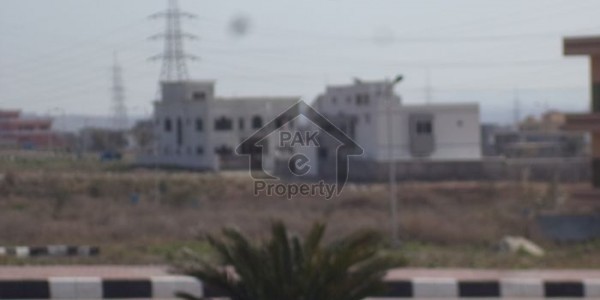 Plot Available For Sale In I-16/4 On Excellent Location