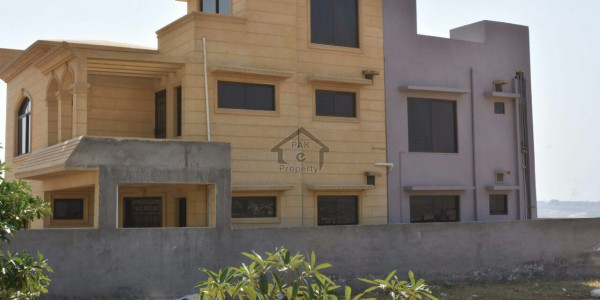 Double Storey Corner House For Sale At Shadman Colony, Okara