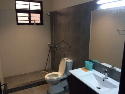 Double Storey Beautiful Corner House for sale Near Fateh Town, Okara