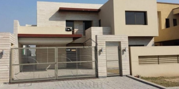 Triple Storey Commercial Plaza Is Available For Rent