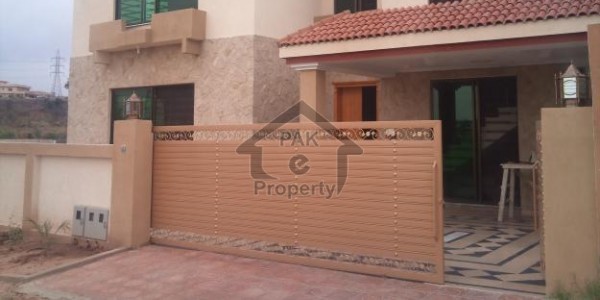 A Very Good Location Apartment Is Available For Rent