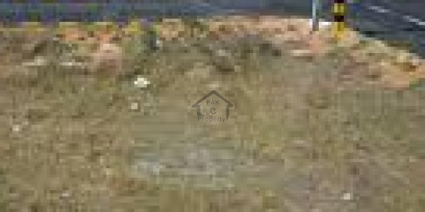 Street # 80 Plot 25x40 For Sale