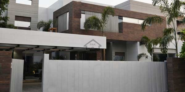 House is Available For Rent