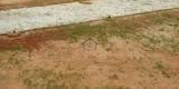 1 KANAL PLOT NO 993 HOT LOCATION URGENT SALE