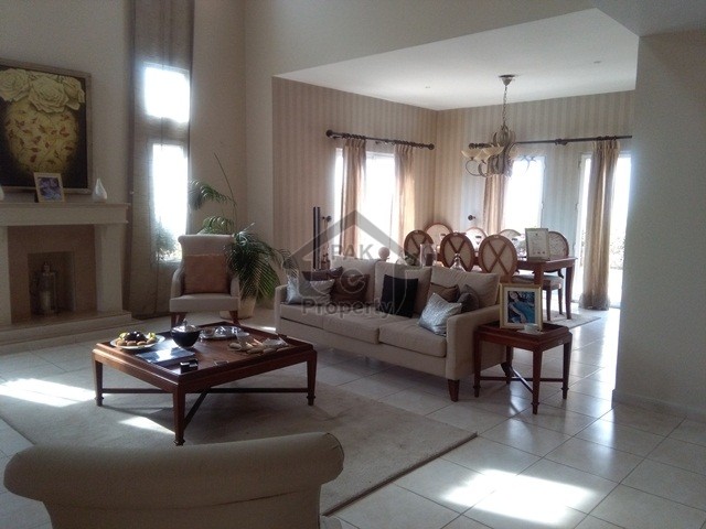 Beautiful Mirador Seven Bed Rooms Villa Available For Sale In Canyon Views On Excellent Location