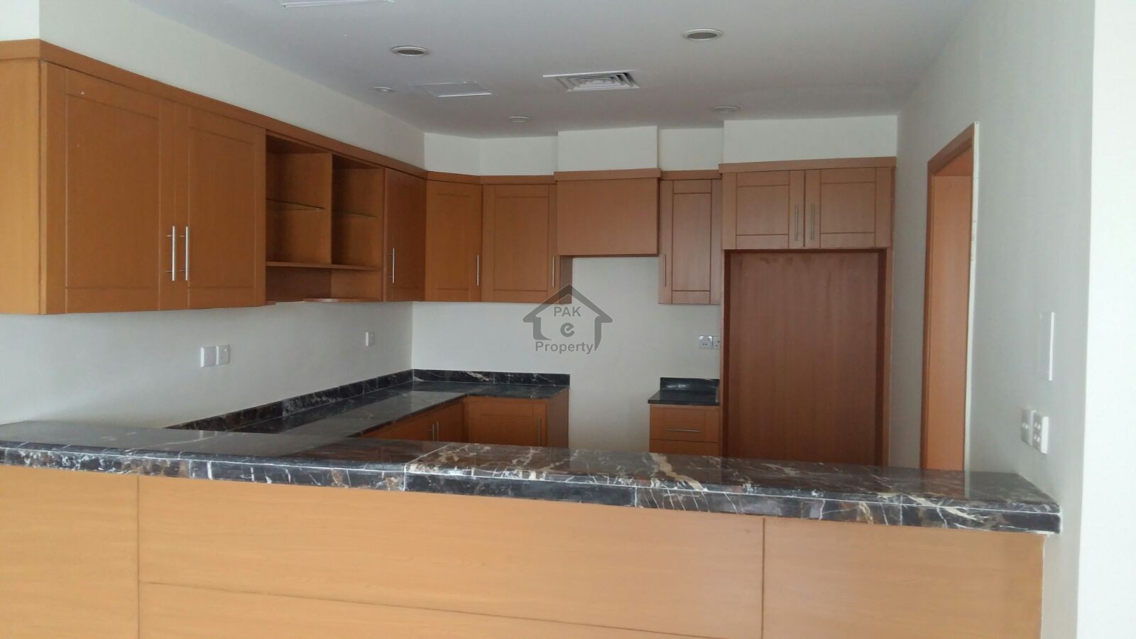 Beautiful In Alma Town Three Bed Rooms Villa Available For Sale In Canyon Views On Excellent Locatio