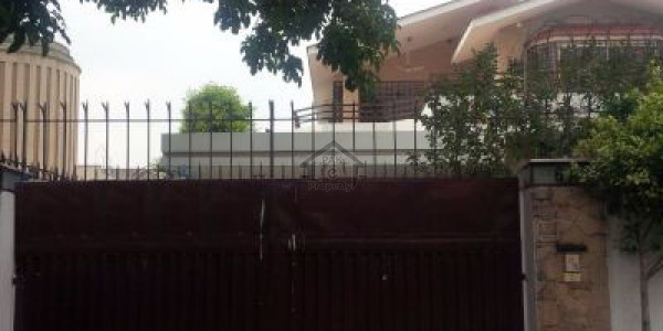 666 Syard Brand New Luxury House For Rent