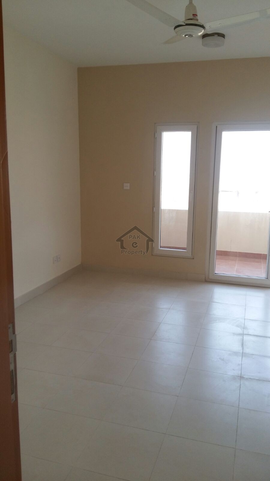 Beautiful In Alma Town Three Bed Rooms Villa Available For Sale In Canyon Views On Excellent Locatio