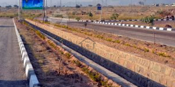 Gt Road - 75 Kanal Land For Sale