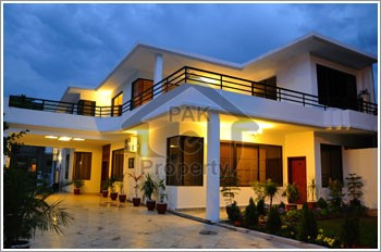 Lower Portion Available For Rent