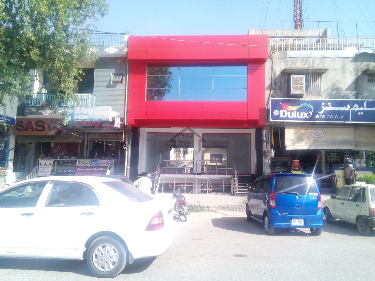 Outstanding Commercial Space Available For Rent In I-8/3 Prime Location