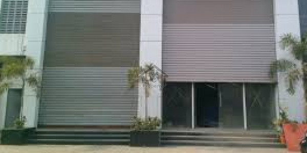 Shop Available For Rent