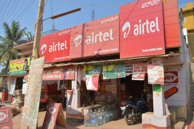 Shop Available For Rent