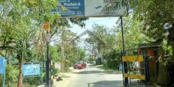 Bahria Town Phase7 10marla level & boulevard back side plot available