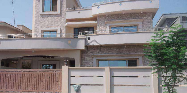 E11 3 Bed Rooms Ground Tv Lounge Kitchen Car Parking Separate Gate Portion For Rent