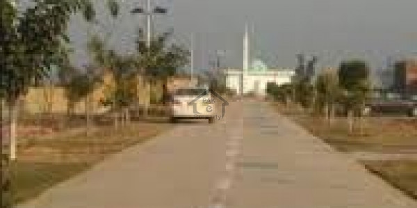 N Block 8 Marla Plot For Sale