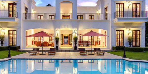 Demolishable Corner House Is Available For Sale