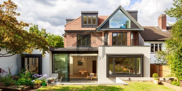 Iqbal twn 10 Marla uper Portion at Badar Block 3 Bed