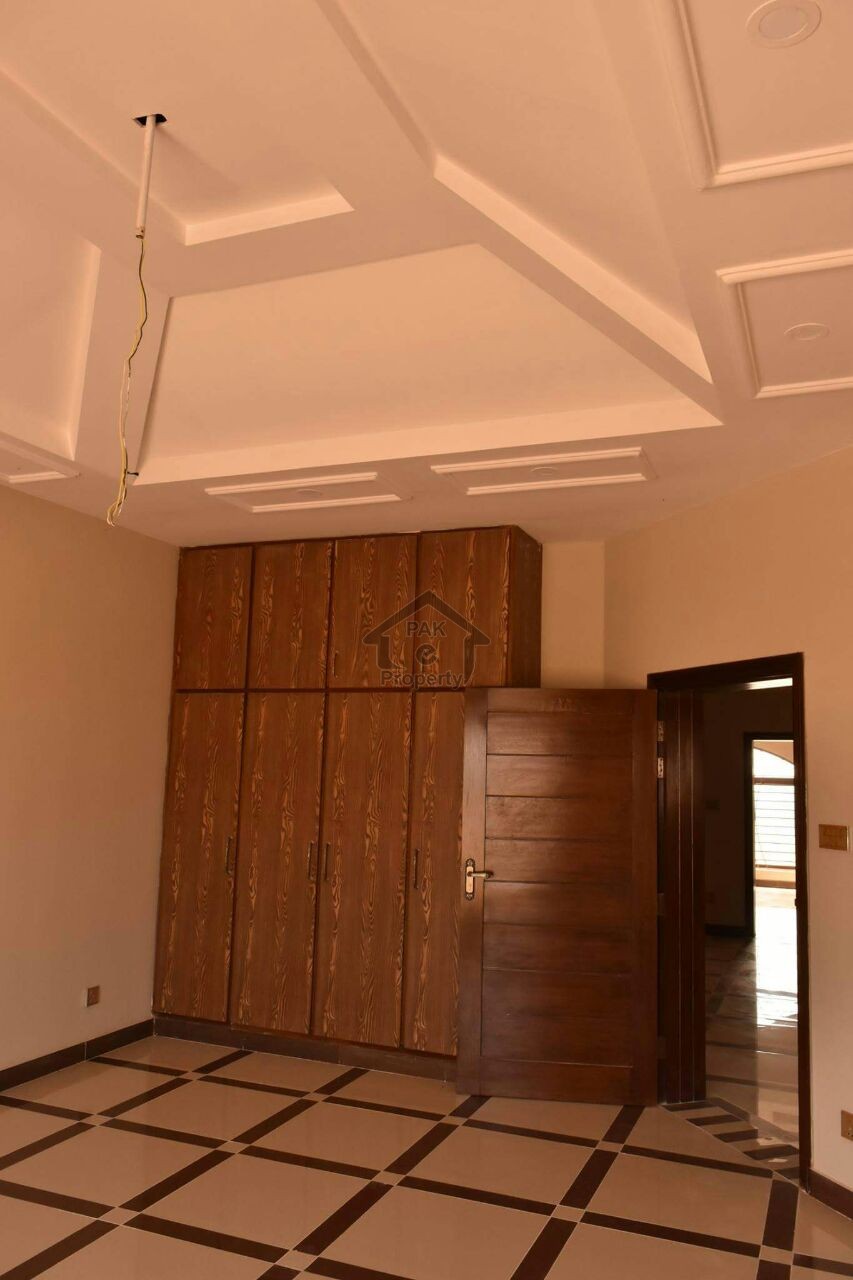 3 Marla Lower Portion Marble At Ithad Colony