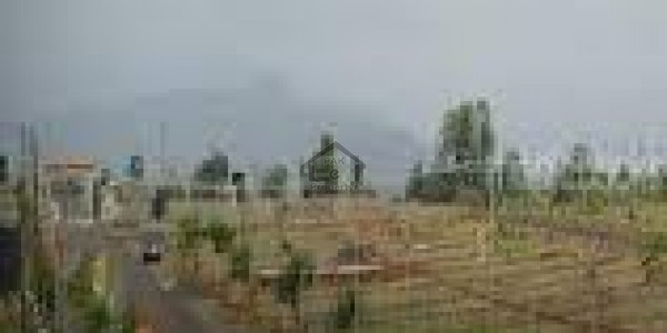 I-15/2 Plot Size 25x50 Corner Golden Chance