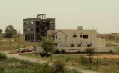 I-10/2 30x60 Out Class Plot Available