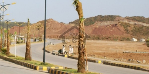 1 Kanal Plot Available at fair and reasonable price