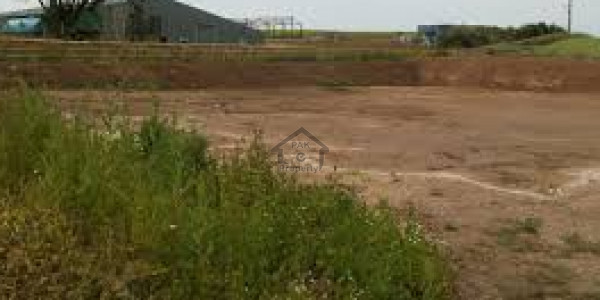 DHA Phase 7 - One Kanal Plot  On 150 Feet Road For Sale Direct From Owner Meeting Possible IN  DHA D