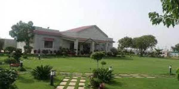 Jati Umra Road -Farmhouse Land For Sale Near To Sharif Medical City  IN LAHORE