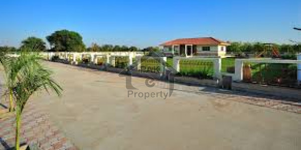 10 Marla Plot in Reasonable Price is available in Gulberg