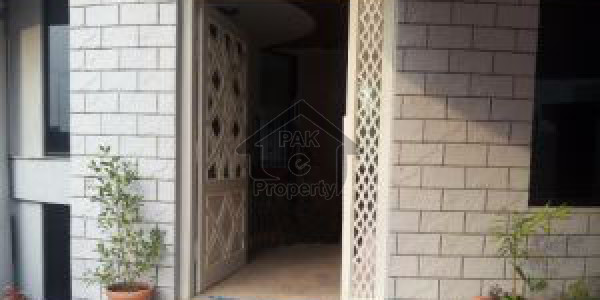 Single Storey House Available For Sale