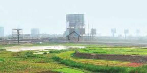 Fateh Garh, 10 Marla Plot Available