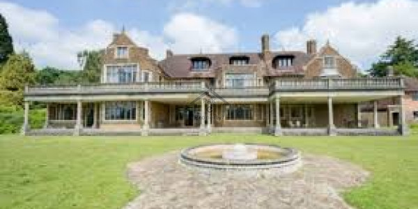 Kakul Road, 2.5 Kanal -Bungalow Is Available For Sale