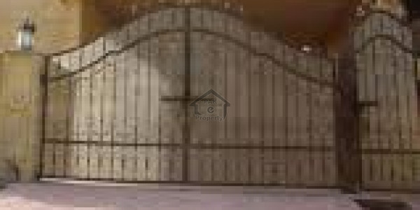 DC Colony - Indus Block - 10 Marla House For Sale IN Gujranwala