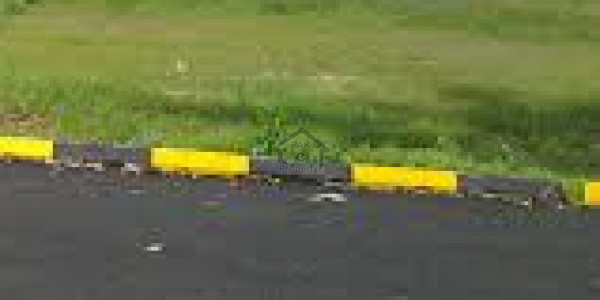 F-15 - Corner Commercial Plot Is Available For Sale IN  Islamabad