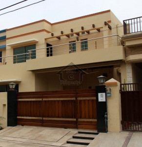 Toba Tek Singh-   9 Marla-    House For Sale.