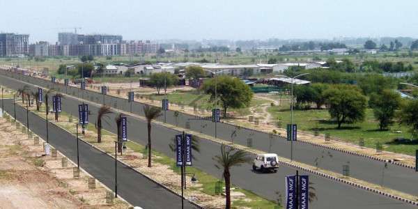 Lalazar,4 Marla-Plot Is Available For Sale