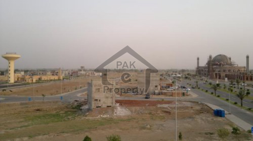 3 Marla Corner Commercial Plot In Sector F1