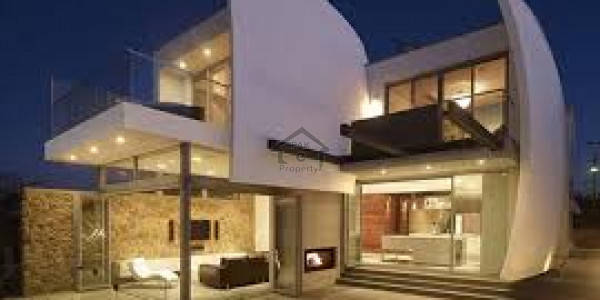 1.33 Kanal House For Sale In F-8/3 Islamabad