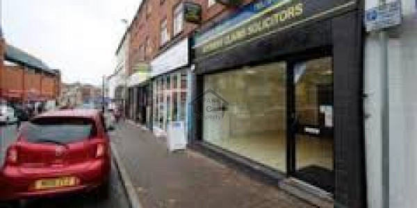 G-10/4,-900 Sq. Ft.-4 Shops Hall Type Huge Area Full Setup