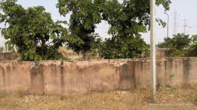 Bahria Town - Usman Block - 8 Marla Plot For Sale In Usman Block Bahria Town IN  Lahore