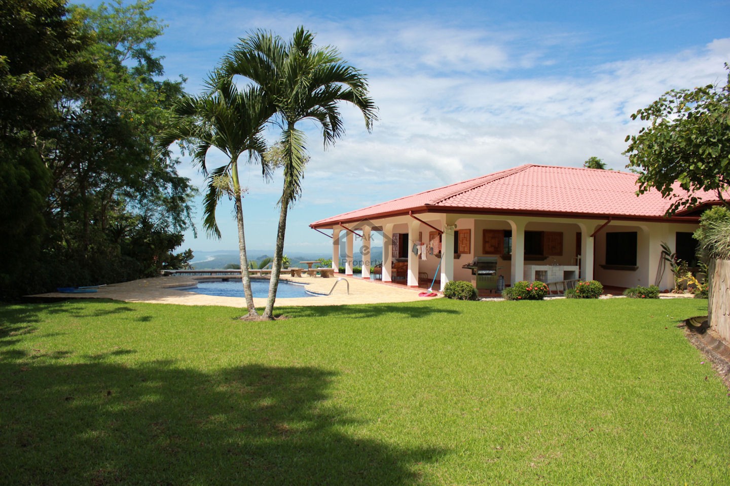 F-10 555,sayd fully marble flooring single story house available for Rent.