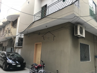 5 Bedroom Triple Storey Corner House at Gulshan Park