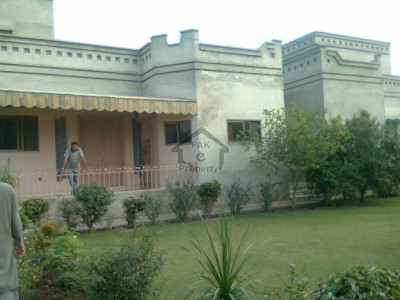 PECHS, Jamshed Town-2000 Yard Bungalows In Karachi