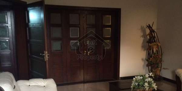 4 Beds Brand New Apartment In Country Courts Frere Town Frere Town, Karachi