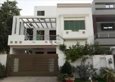 Airport Road-Out Class Bungalow For Sale  In Quetta