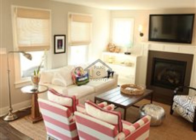 Hayatabad Phase 1, 2 Kanal House Is Available For Sale