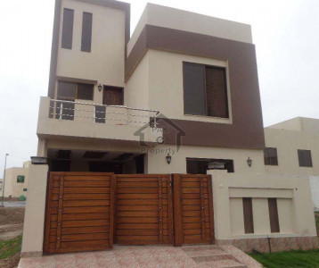 Benazir Road,10 Marla  Bungalow For Sale