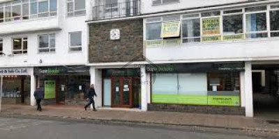 Badshahi Road, 900 sqft-House With Shop For Sale in Gujrat...