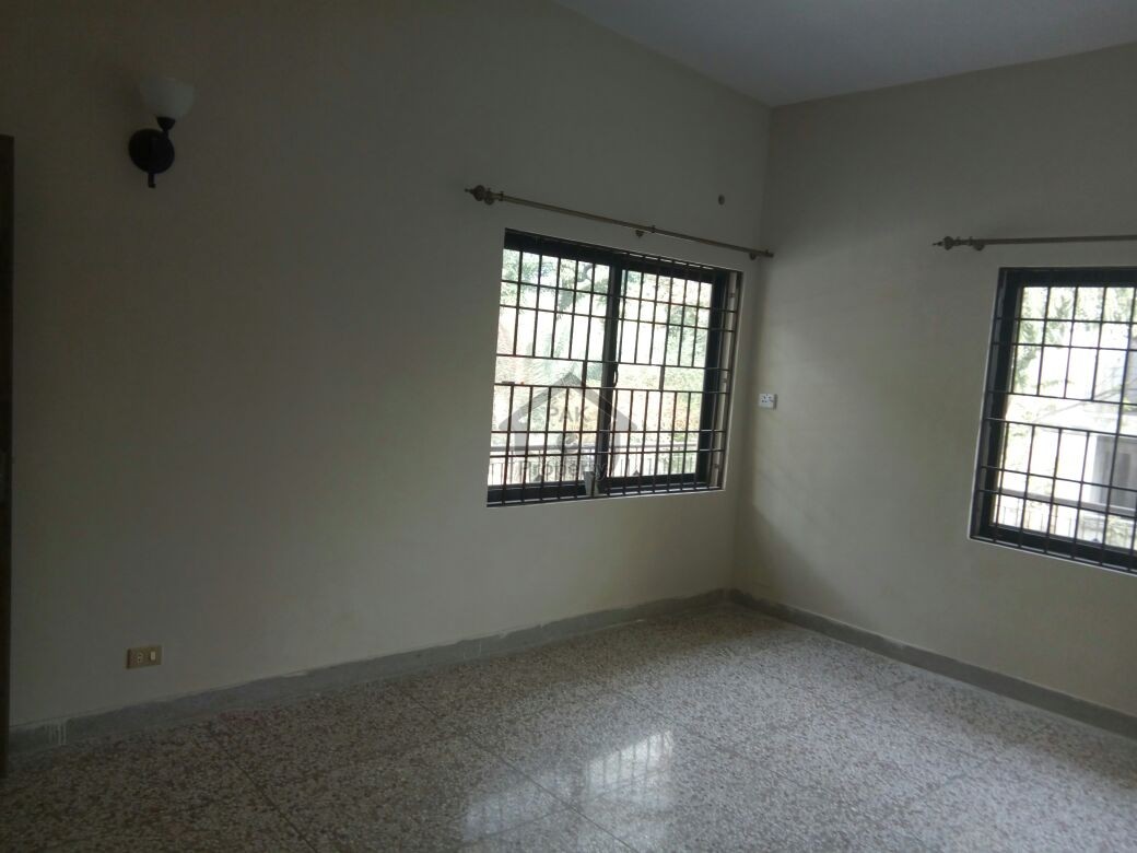 Beautiful Renovated House Available For Rent In Sector F-7 College Road